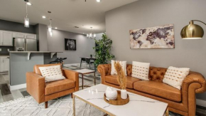 3 Bdrm Townhouse WGarage in Gated Complex